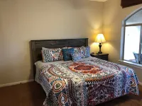 HOZHO: Pool, Hot Tub, Fast WiFi, Level 2 EV PHEV Charger & Lake Powell Views