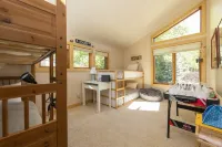 Sunrise Retreat In Sun Valley