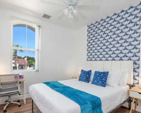 Resort_Pool_Spa with Mt Views-Arcade-Games at Desert Heath コーチェラのホテル