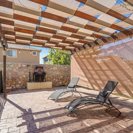 Huge Oasis Retreat>Arcade>Pool Table>Heated Pool & Spa>Super H on AirBB