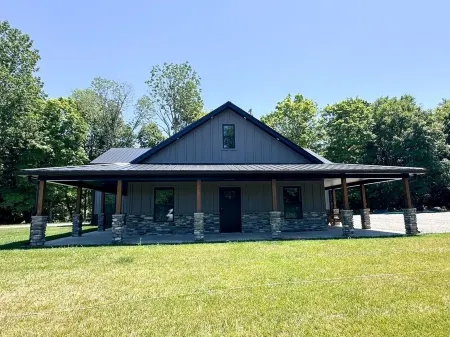 Barndo on the Barren