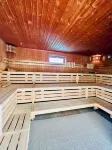 Vacation apartment "Wolkenfrei" near Lake Constance with pool and sauna Hotels in Scheidegg
