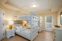 New Orleans Area 5Br 3.5ba 114 with Gourmet Kitchen and Private Boat Dock