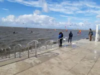 "FeWo Meeresblick am Sandstrand"-2 Bedrooms- Balcony-2nd Floor-50 Meters to the Beach Hotel a Norddeich