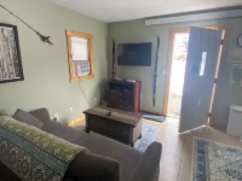 Great Quiet Location! Close to all the Attractions.