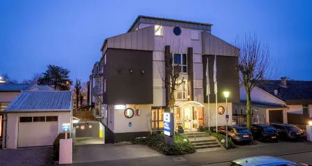 PLAZA INN Heilbronn Отели рядом с достопримечательностью «experimenta - Das Science Center»