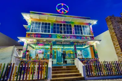 Samesun Ocean Beach Hotel & Hostel Hotels near SeaWorld San Diego