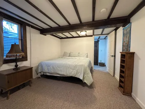 Stylish Oasis 3Bdrm Blu Home Near Univ of Michigan, Ann Arbor. Pet-Friendly!