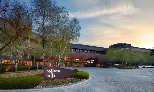 Rolling Hills Hotel