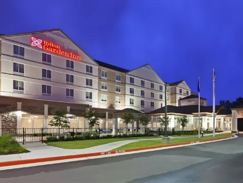 西小石城希爾頓花園酒店