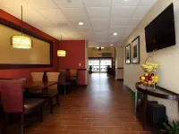 Hampton Inn & Suites Charlottesville-at the University