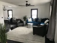 Lush Newley Renovated Home - Downtown Warren