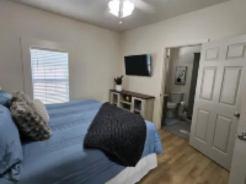 Cozy Retreat in Historic Northport Minutes to Bama Hotels in Northport