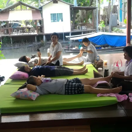 Aple Homestay