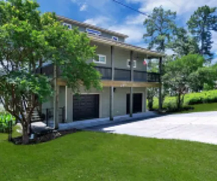 Lakefront relaxation with private dock