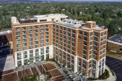 Hilton Nashville/Green Hills Hotels in Nashville
