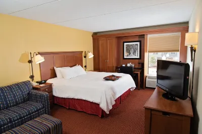 Hampton Inn Louisville-Airport (Fair & Expo Center) Hotels in Louisville