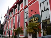 Hotel Matteotti Hotels near Carrefour Express