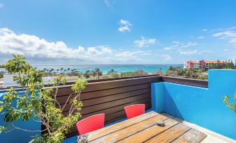Golden Ocean Azure Hotel