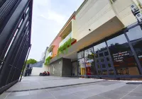 Hadi Park Hotel di Desa Jambangan