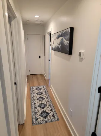 SUMMERVILLE SWEET TEA! 5 min Historic Summerville/Plantations, Renovated, Wifi!