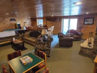 Birchwood Haven-Wooded Lakefront Cabin Retreat on Big Chetac Lake, Birchwood WI