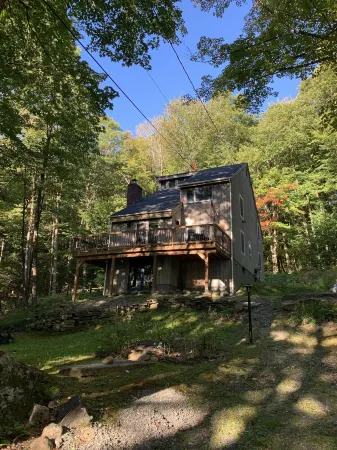 Dog Friendly Chalet in the Woods w/ Pool, Mt. Snow, VT