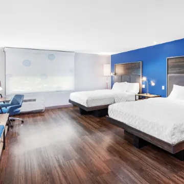 Tru by Hilton Laredo Airport