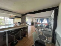 Large Panoramic Villa Retreat ビオットのホテル