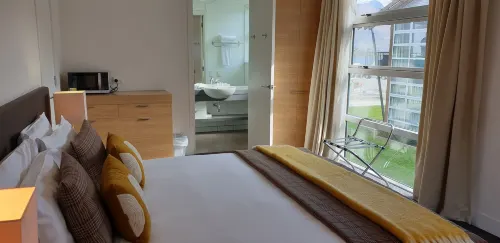 Hello QT Marina Hotels in Kawarau Falls