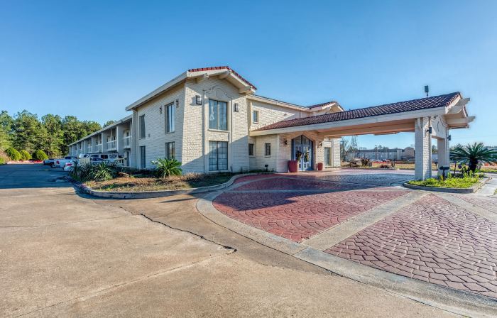 Baymont by Wyndham Nacogdoches Near University