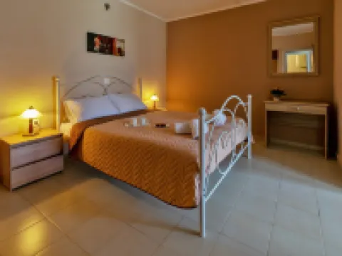 Govino Bay Hotels in Gouvia