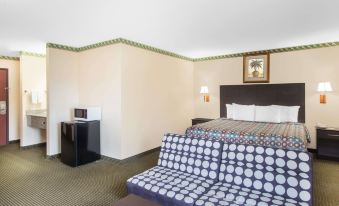 Days Inn by Wyndham Sullivan