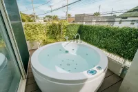Casablanca Pool House - Villaer
