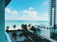 Tides Apt on Hollywood Beach - Sea View