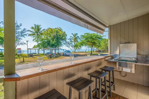 Big4 Tasman Holiday Parks - South Mission Beach - bar