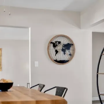 Beautiful 2-bedroom house with AC and fast WiFi in Belleville