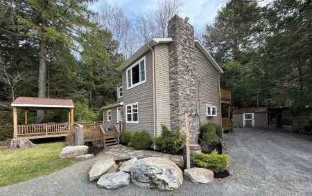 Whispering Creek Lodge  - Water views from every window