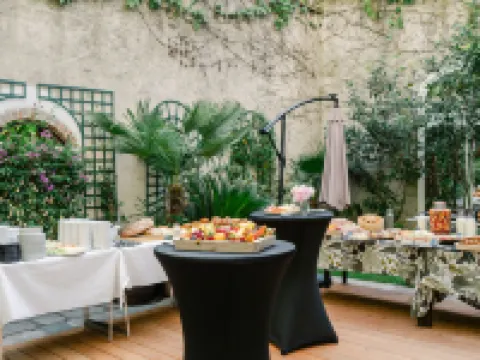 Les Suites de L’Opéra Hotels in Vichy