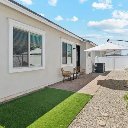 Breezy Modern House in Casa Grande with Pool,BBQ
