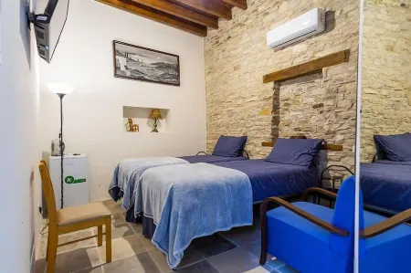 Lazaros Stonehouse Отели в г. Агиос-Теодорос