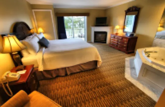 InnSeason Resorts Captain's Quarters Hotels in Falmouth