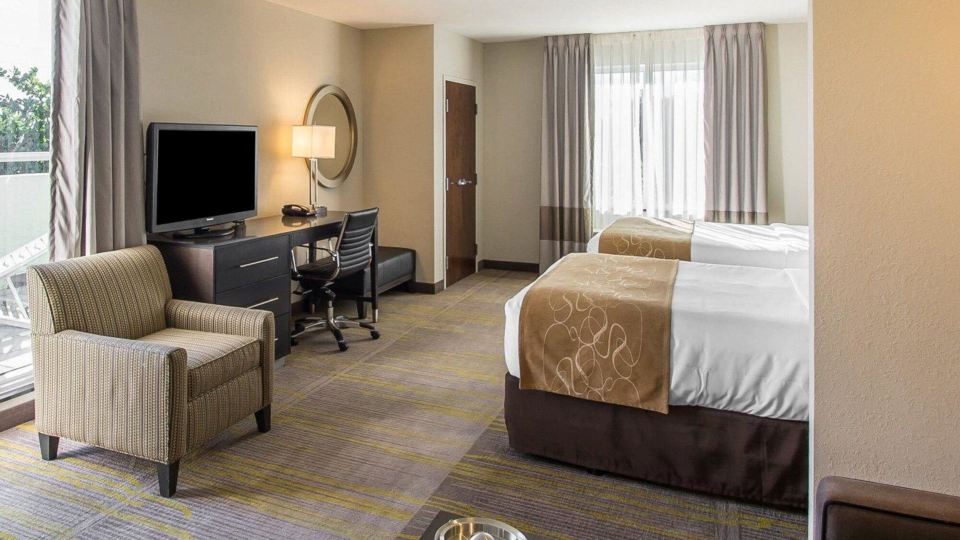 Comfort Suites Miami Airport North