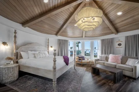 Cardiff by the Sea Lodge