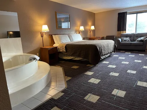 Walker Hotel - Pools