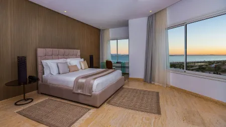 Adam Hotel Suites