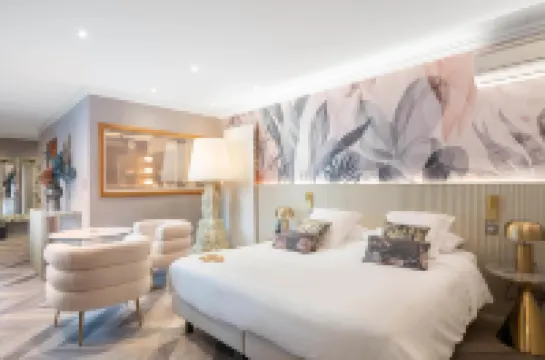 ลา เชอนอเดียร์ - โฮเทล สปา - เรอเล แอนด์ ชาโตซ์