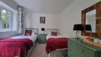 St Anne's B&B - parking