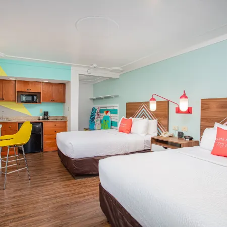 Beachside Hotel & Suites