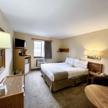 Beartooth Hideaway Inn & Cabins